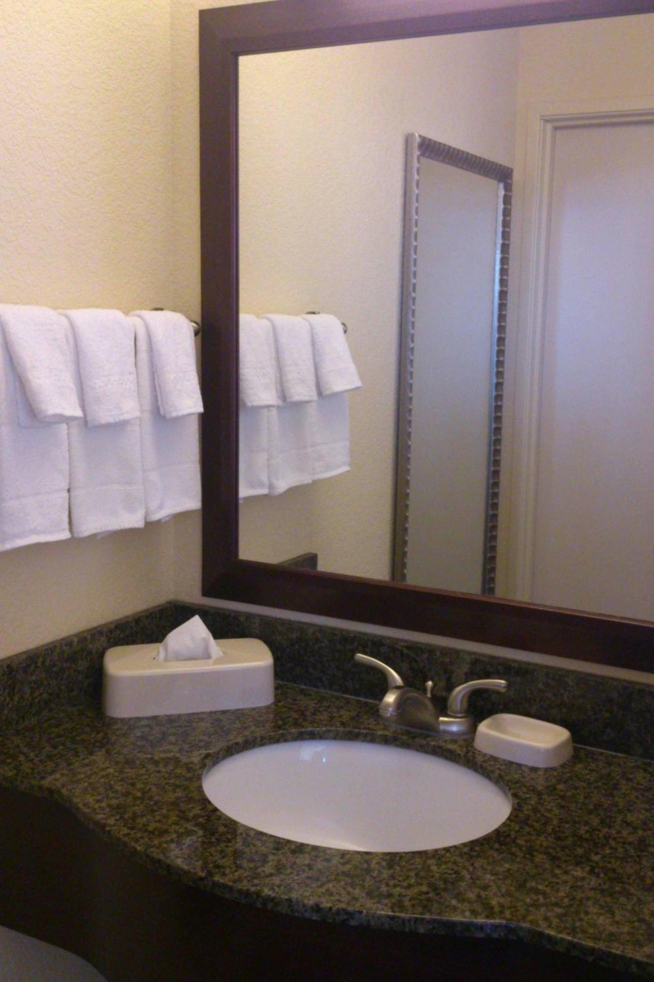 สปริงฮิลล์ สวีท ริดจ์เครสต์ Hotel ภายนอก รูปภาพ
