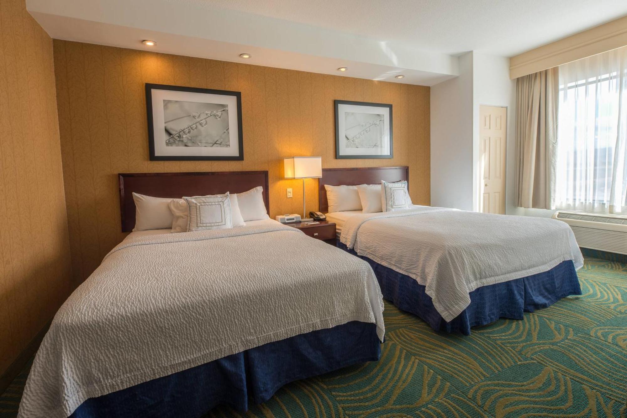 สปริงฮิลล์ สวีท ริดจ์เครสต์ Hotel ภายนอก รูปภาพ