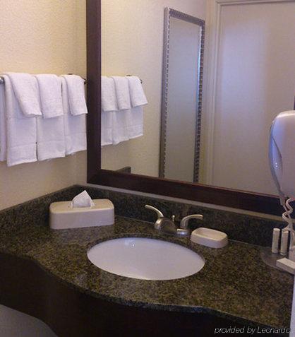 สปริงฮิลล์ สวีท ริดจ์เครสต์ Hotel ภายนอก รูปภาพ